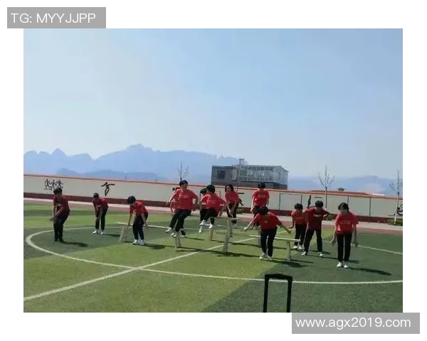 陈芳的足球人生:从绿茵场到人生舞台的深度对话与思考